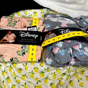 Disney mini mouse brand new pajamas size small